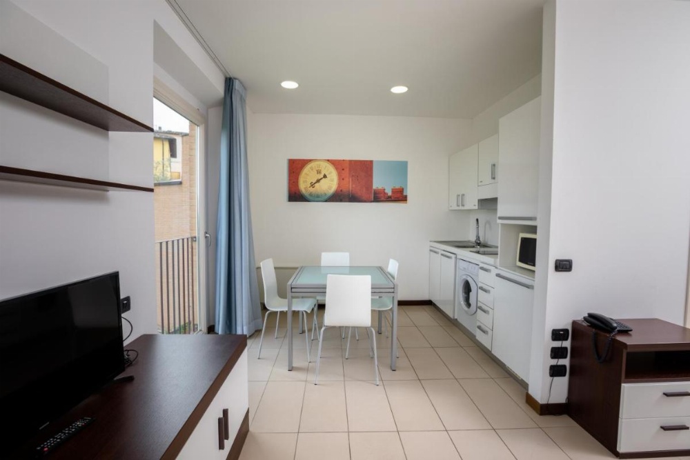 Room image 3